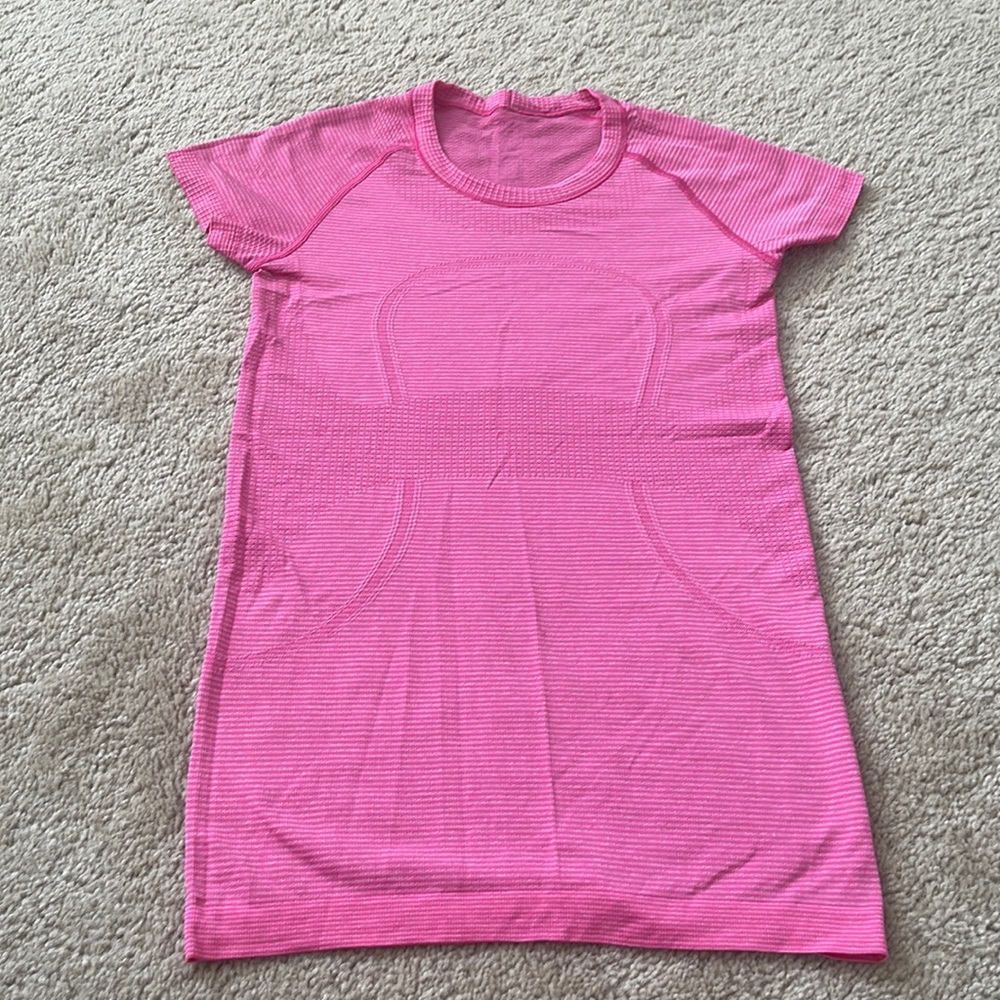 Lululemon swiftly short sleeve shirt